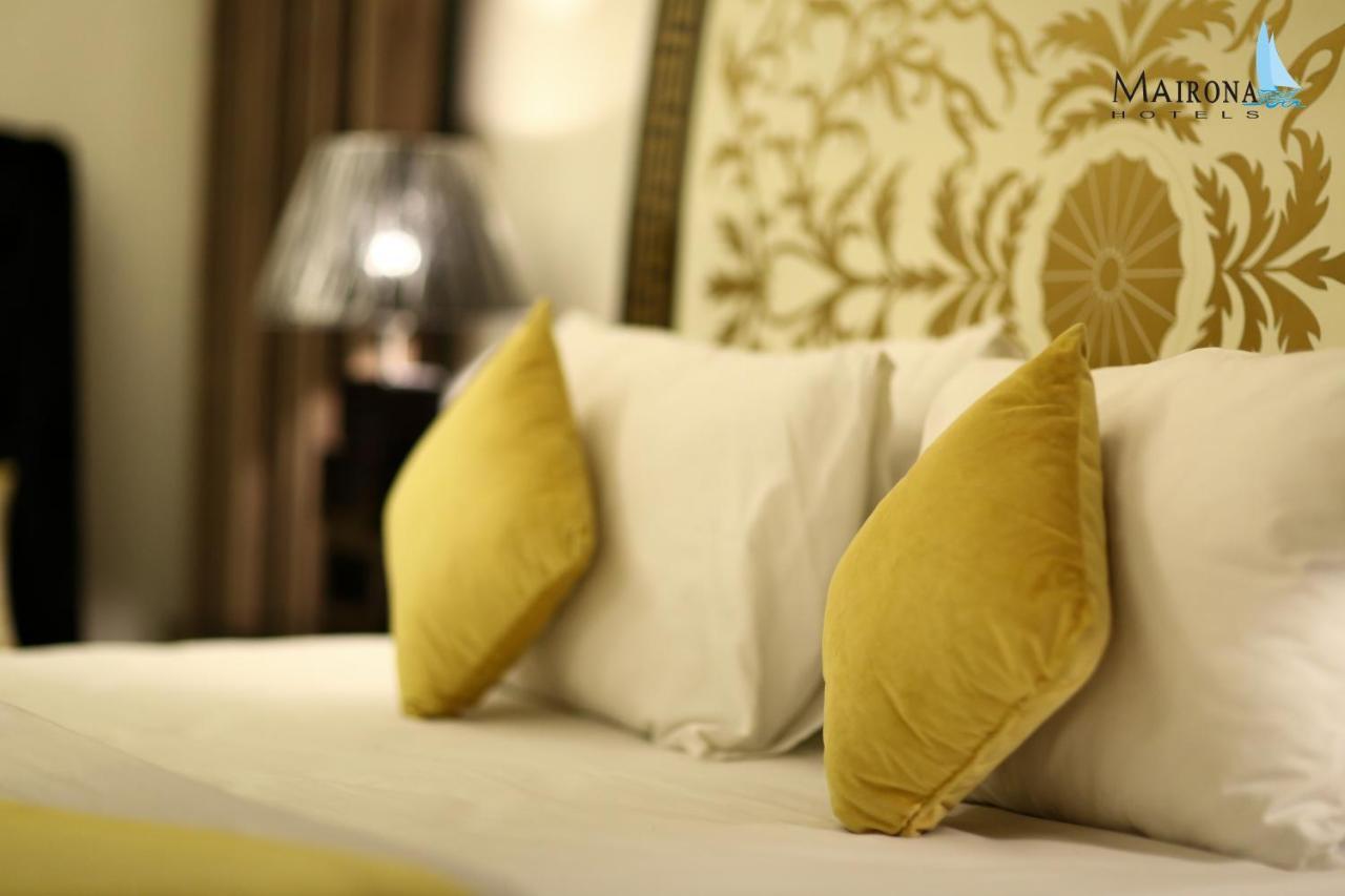Hotel Mairona Gulberg Лахор Екстер'єр фото